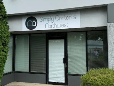 Exterior Building Signs Photo